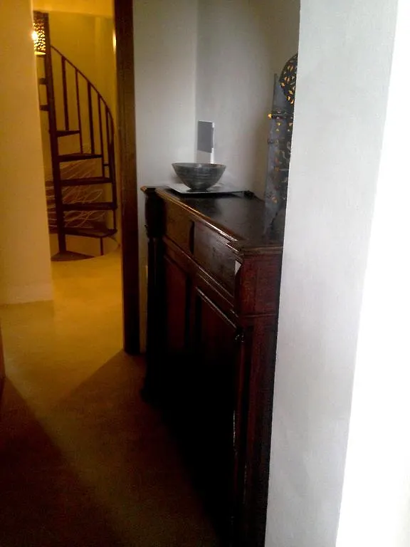 別荘 ファヴィニャーナ Casa Sultanaヴィラ
